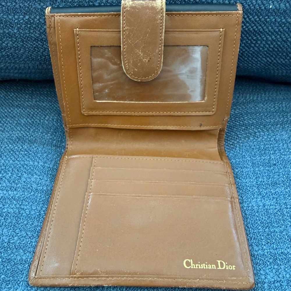 Dior Black and Tan Leather Wallet - Picture 5 of 5